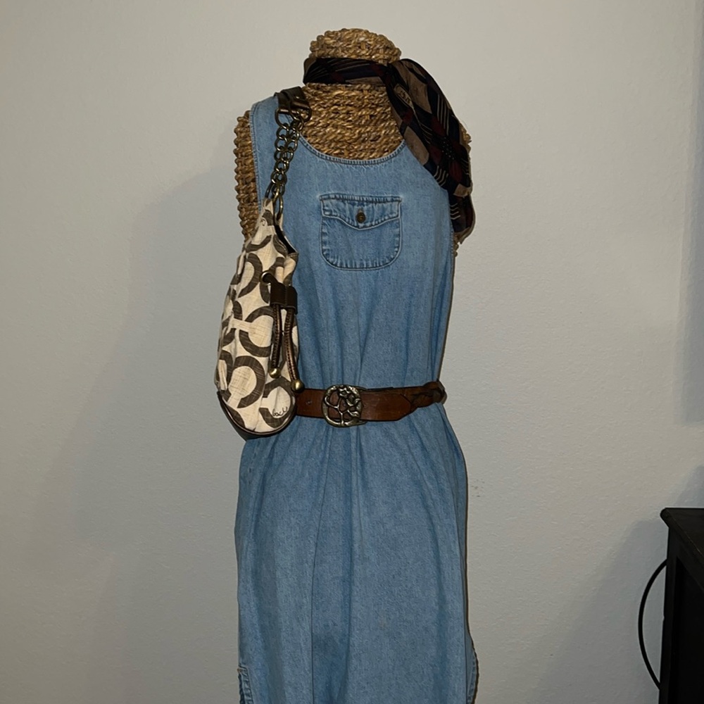 JUMPER WITH SCARF ..HIPPY BELT AND METAL GYSPY STYLE BUCKLE.. PURSE AND SHOES